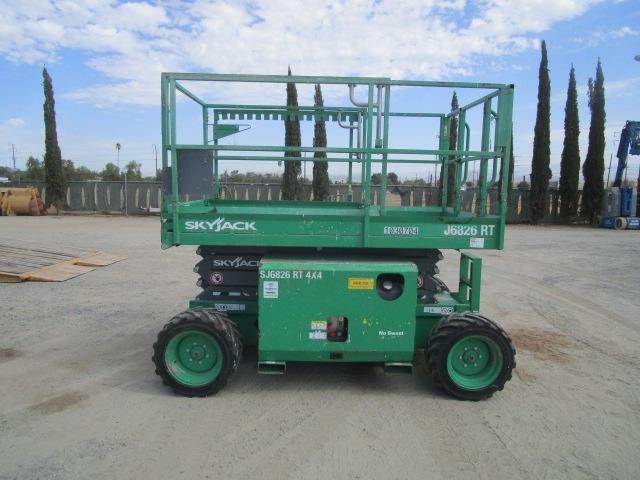 2017 Skyjack SJ6826RT Scissor Lift