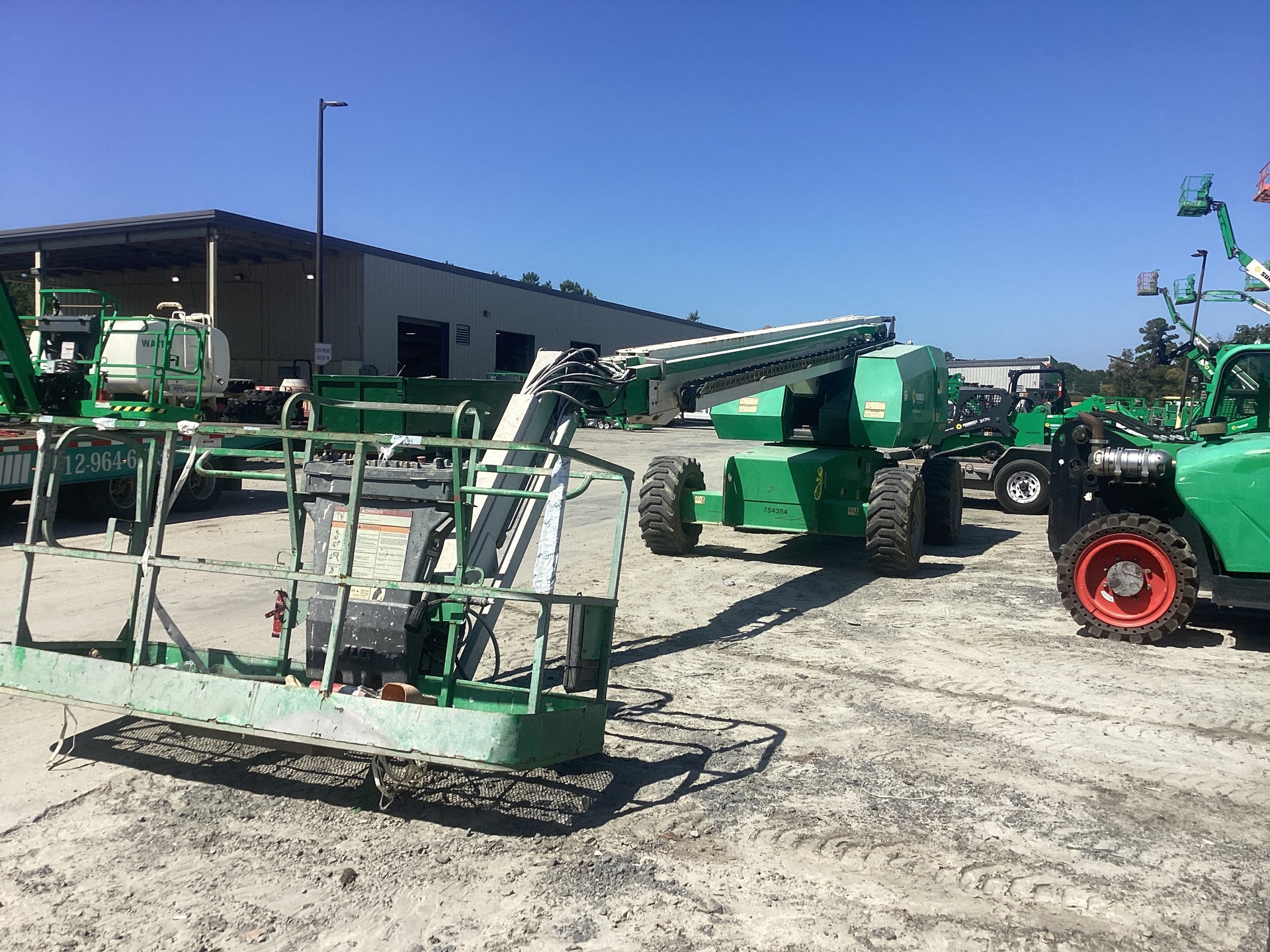 2015 JLG 660SJ 4WD Diesel Articulating Boom Lift