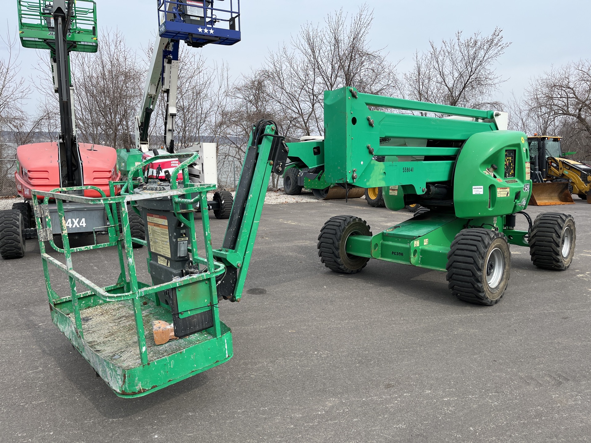 2013 JLG 450AJ Series ll 4WD Dual Fuel Articulating Boom Lift