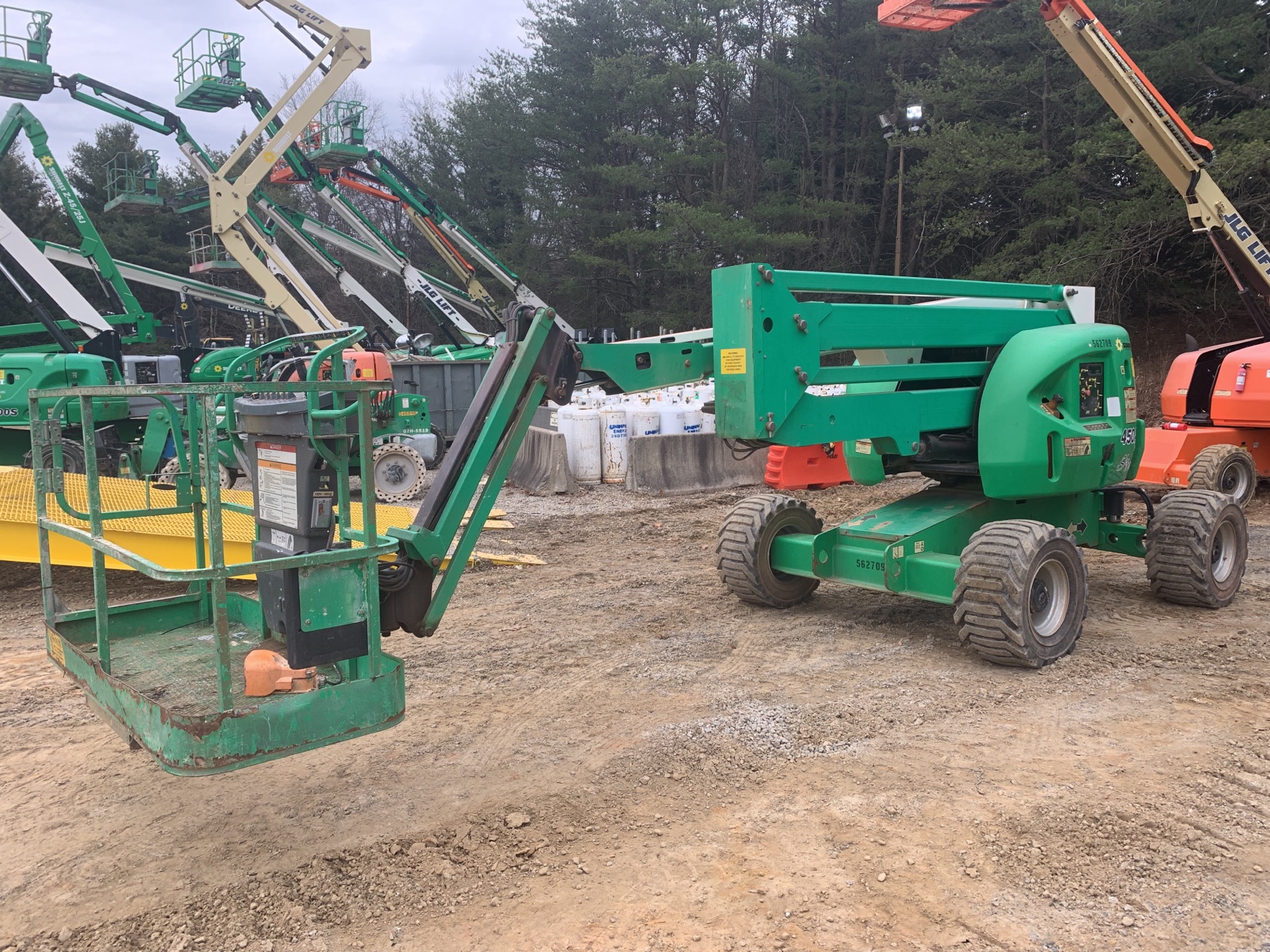 2013 JLG 450AJ Series II 4WD Diesel Articulating Boom Lift