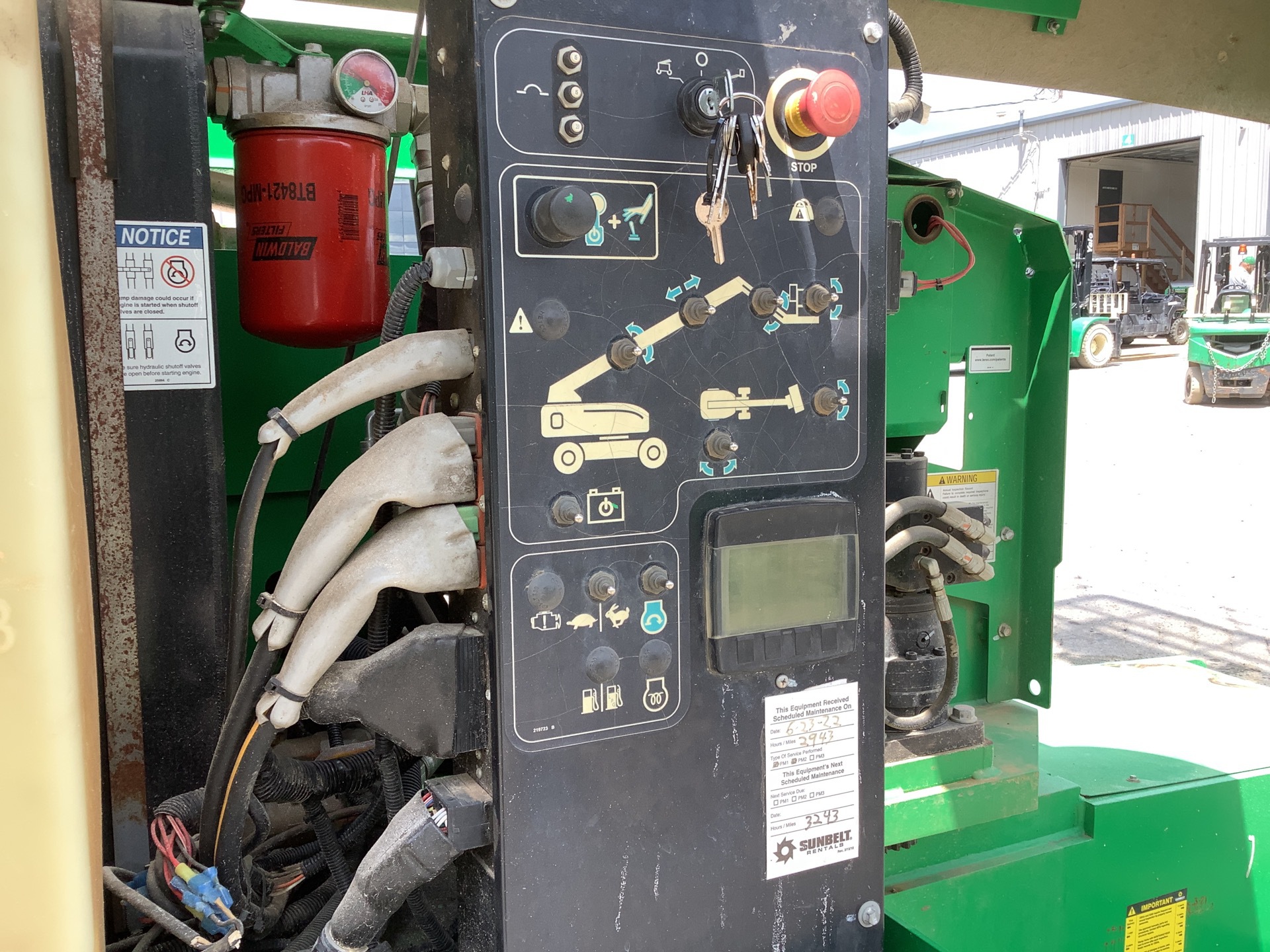 Photo - 6