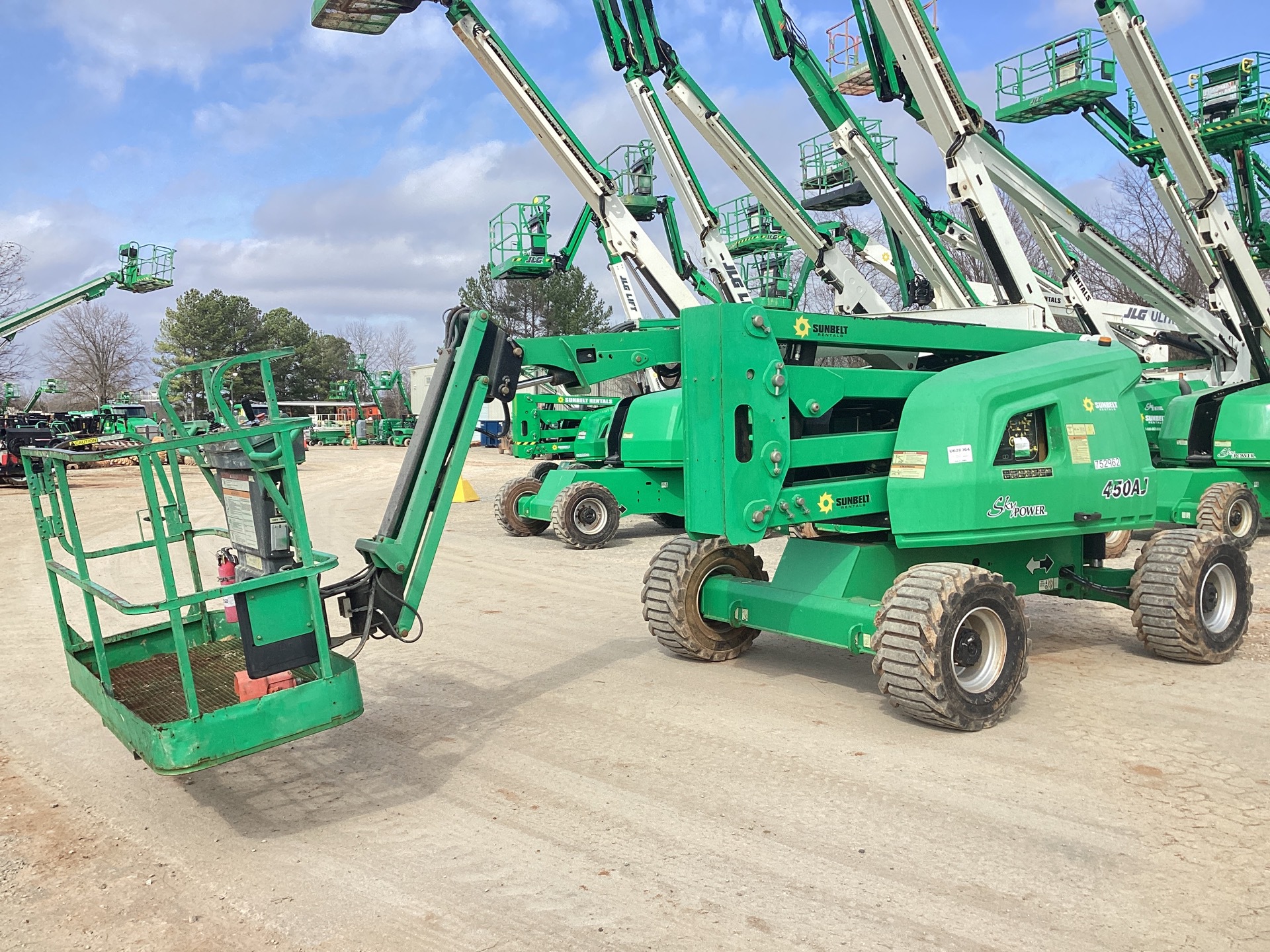 2015 JLG 450AJ Series ll 4WD Diesel Articulating Boom Lift