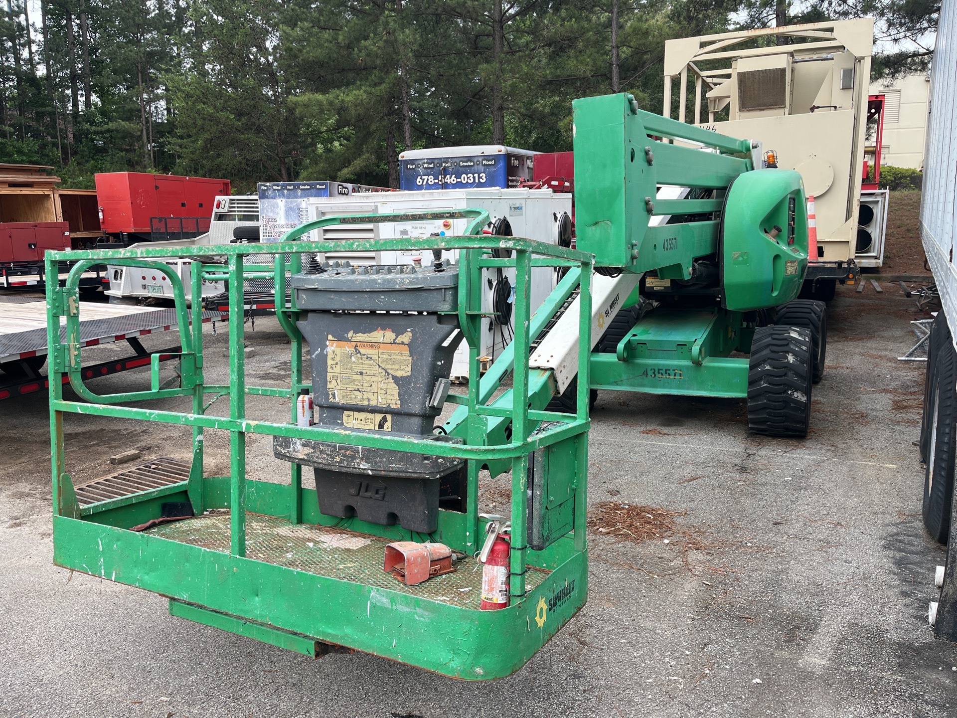 2012 JLG 450A 4WD Diesel Articulating Boom Lift