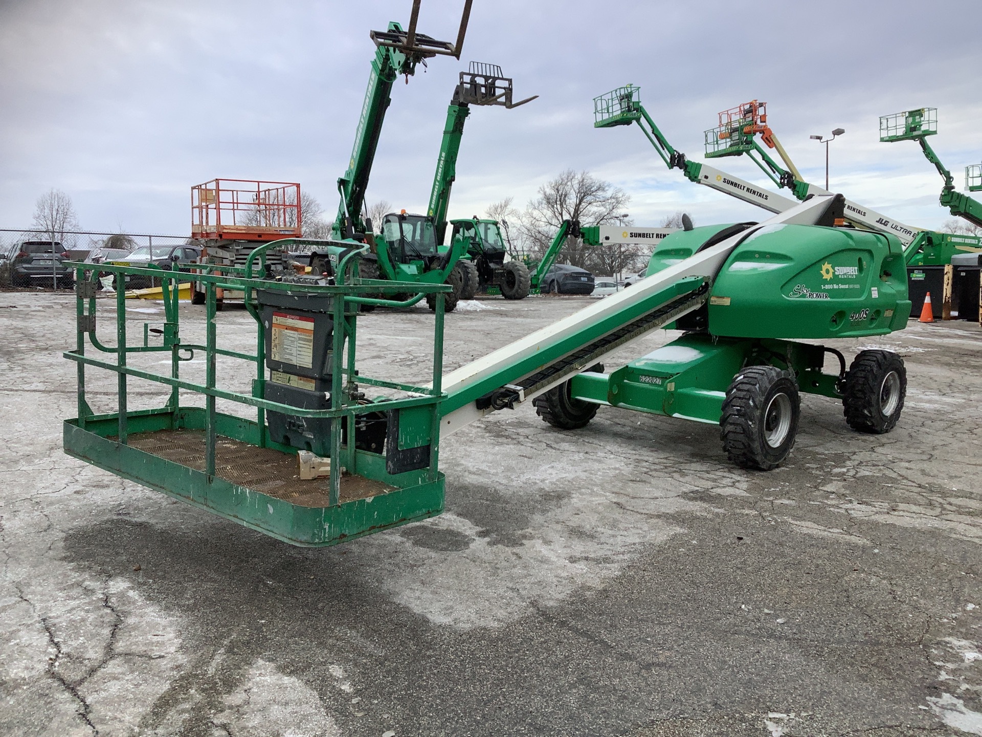 2014 JLG 400S 4WD Diesel Telescopic Boom Lift