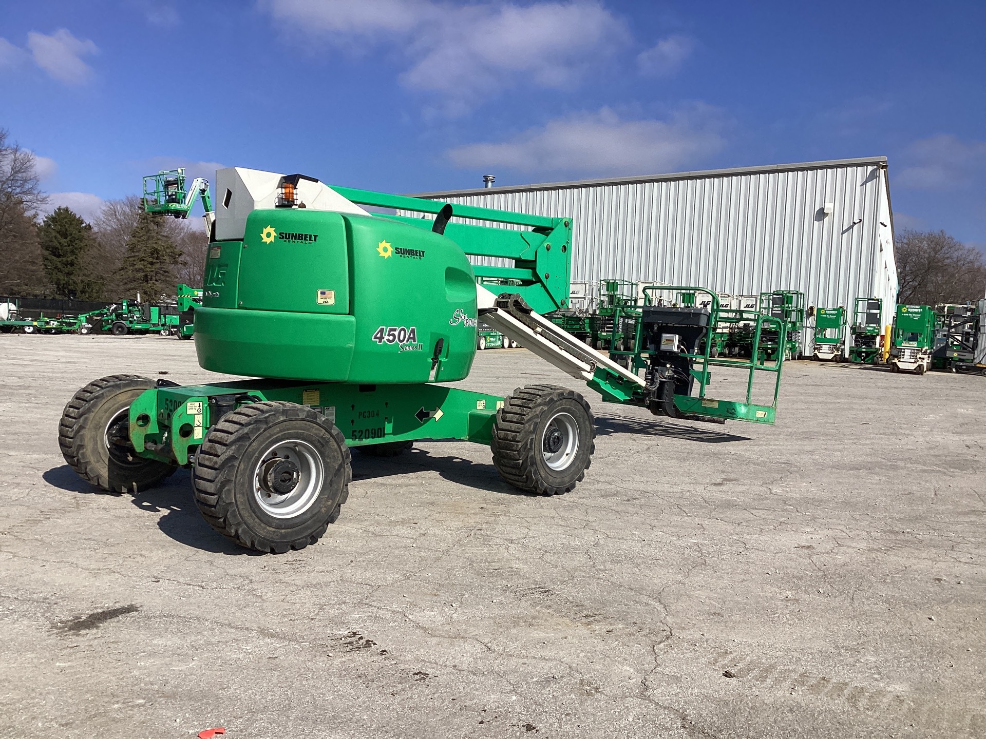 2013 JLG 450A 4WD Dual Fuel Articulating Boom Lift