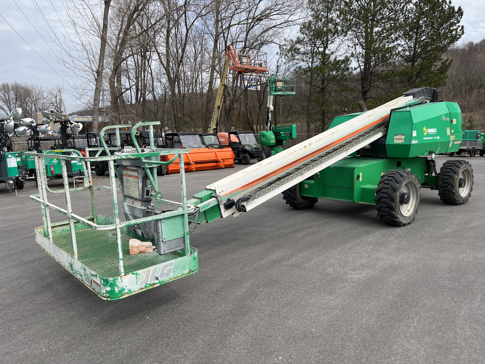 2015 JLG 600S 4WD Dual Fuel Telescopic Boom Lift