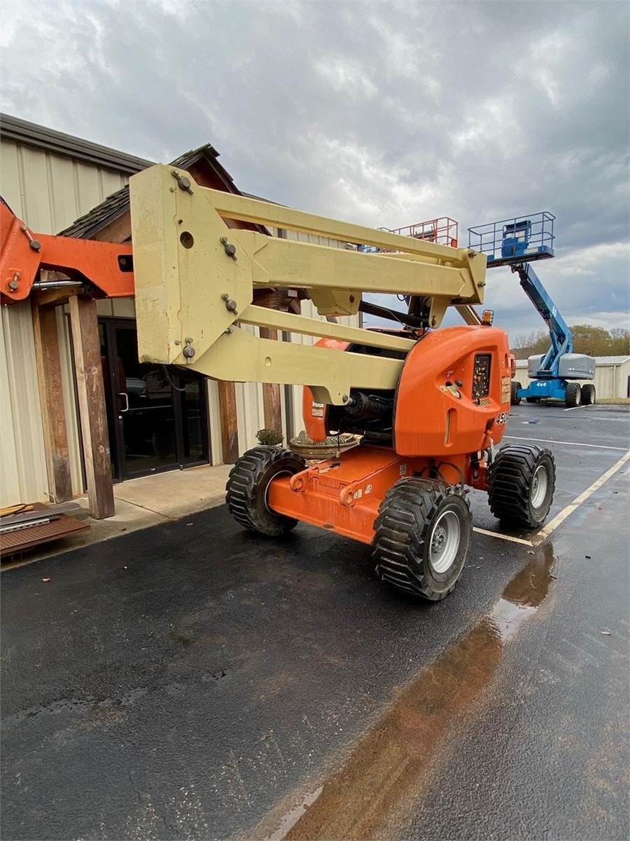 2014 JLG 450AJ Articulating Boom Lift - 51ft Working Height, 500lb Capacity